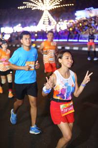 BIB: 111, 28166
                            <button type="button" onclick="openModal(23227858)" class="btn btn-primary btn-sm float-right btn-popup" data-toggle="modal" data-target=".modal-high-quality">
                        <i class="fas fa-shopping-cart"></i> Add to Cart
                    </button>
                                            <button type="button" onclick="isThisMe(23227858, true)" class="btn btn-success btn-sm float-right btn-popup btn-isme hidden" data-toggle="tooltip" data-placement="bottom" title="นี่คือรูปของคุณใช่ไหม คลิกที่นี่เพื่อเอาเข้าอัลบั้ม">
                        <i class="fas fa-plus"></i> Add to album
                    </button>
                    <button type="button" onclick="isThisMe(23227858, false)" class="btn btn-warning btn-sm float-right btn-popup btn-isnotme hidden">
                        <i class="fas fa-ban"></i> Remove from album
                    </button>